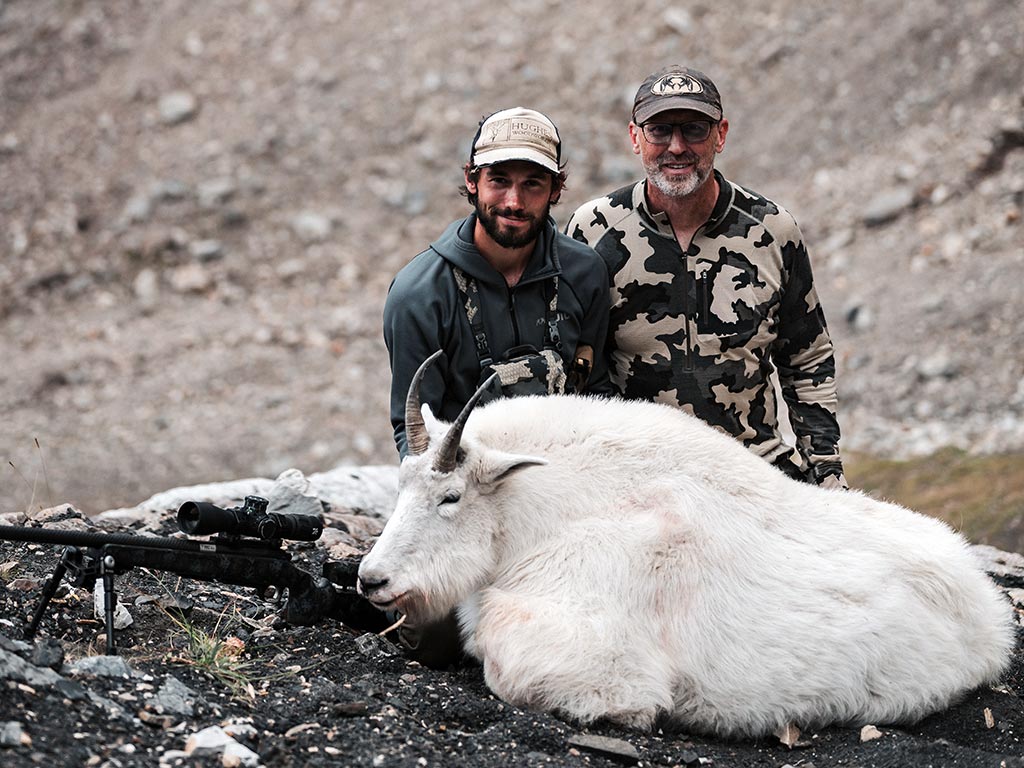 25-goat-3 Mountain Goat Hunts in BC